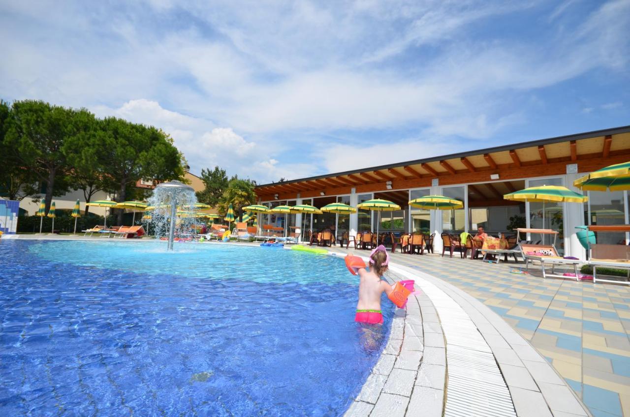 Villaggio Marco Polo Bibione Esterno foto